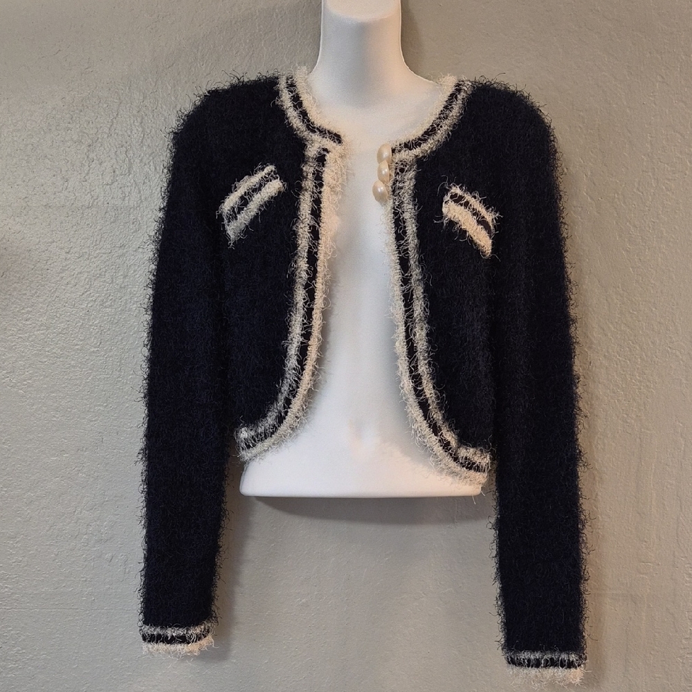 Chic Navy Blue and Cream Sweater